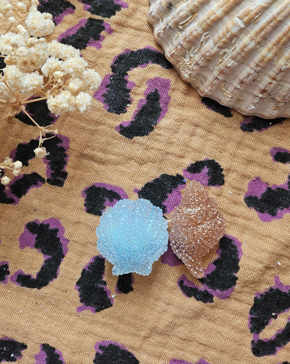 Barrette coquillages givrés