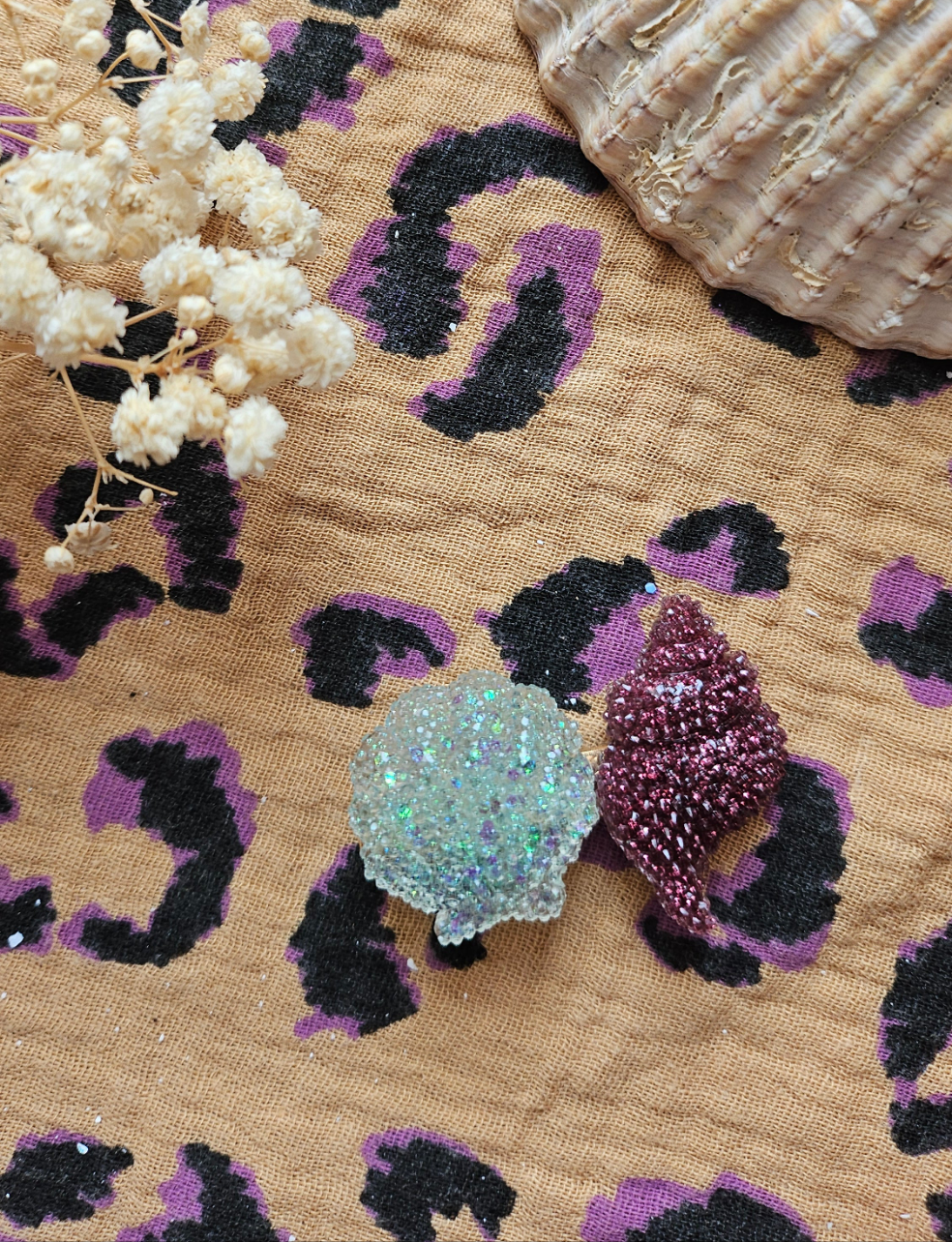 Barrette coquillages givrés