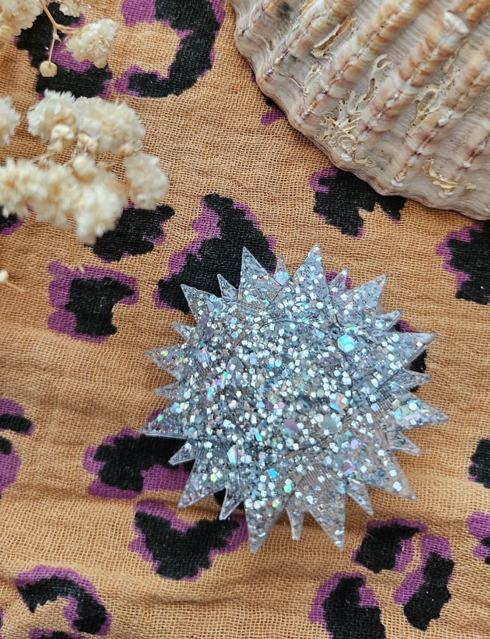 Pin's