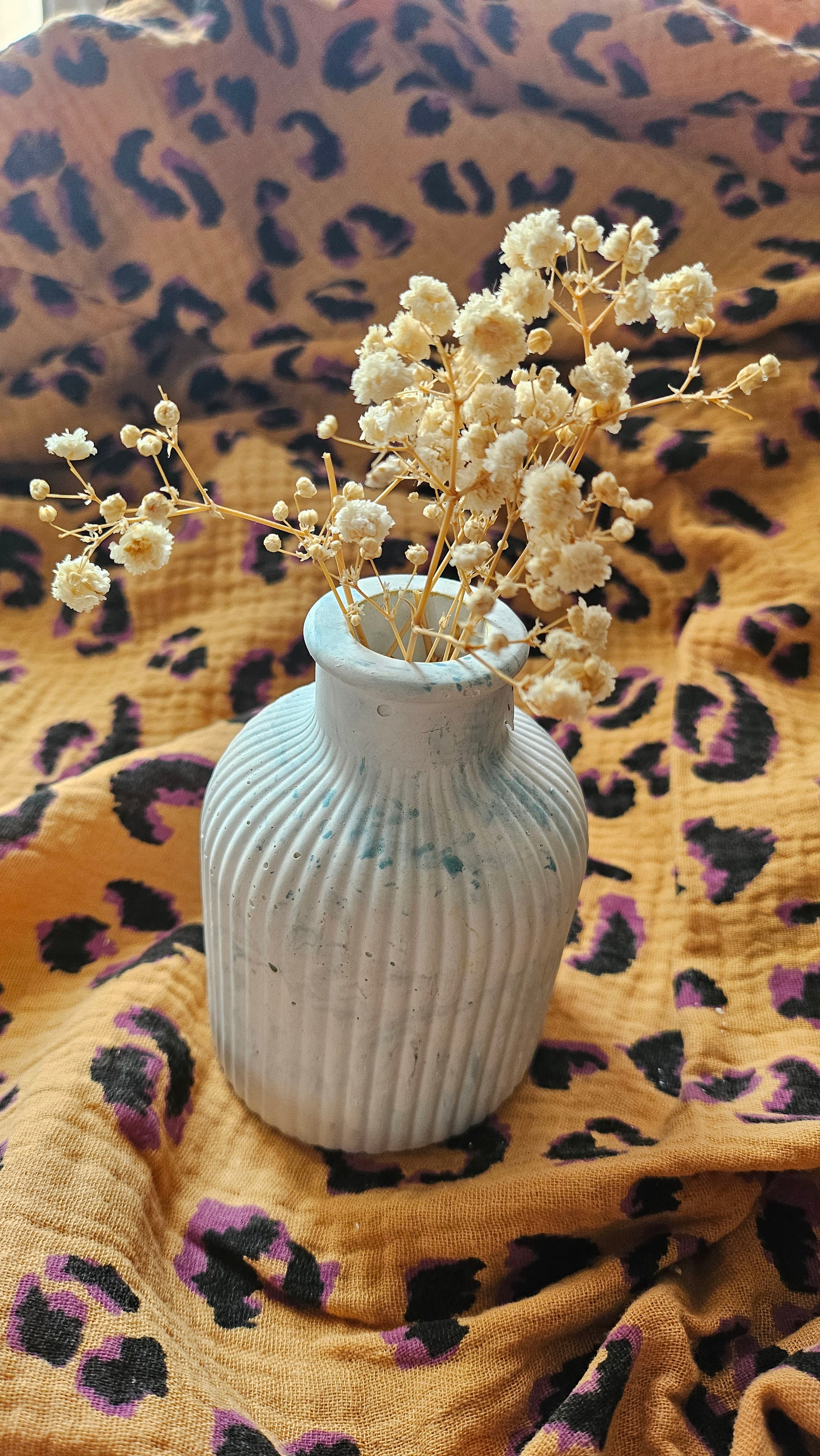 Vase strié